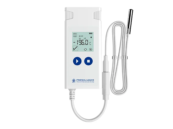 Freshliance temperature logger with a display and an external probe